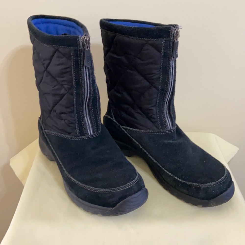 Land’s End Winter Boot sz 7 1/2 waterproof black, warm for winter.